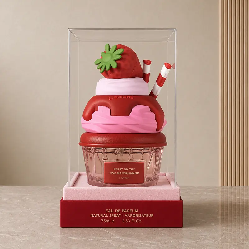 Clear presentation case holding the Berry on Top bottle above a red base marked Eau de Parfum