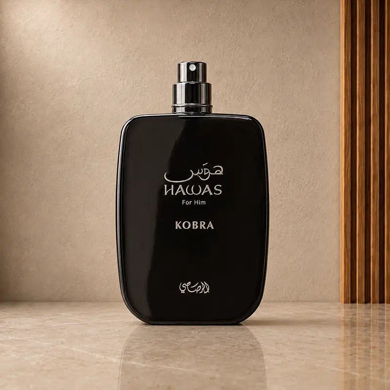 Cap-off Hawas Kobra bottle showing the exposed atomiser in a front-facing studio shot.