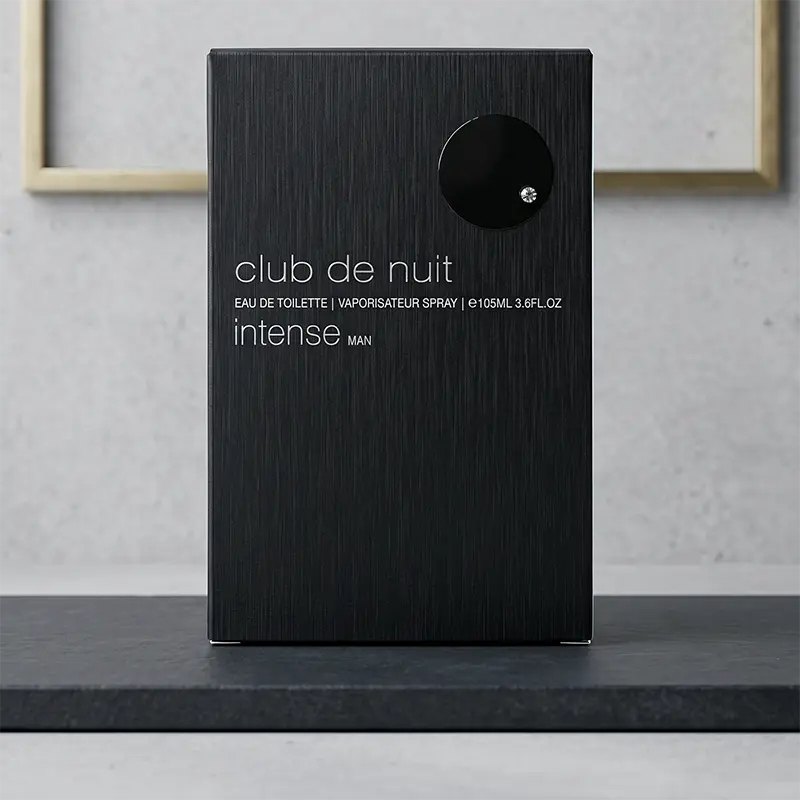 Original black packaging of Armaf Club de Nuit Intense Man, ensuring authentic batch delivery for the European market.